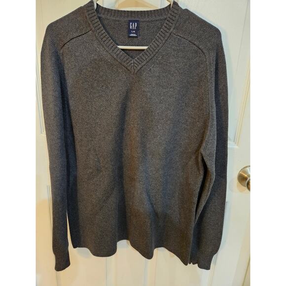 Gap V Neck Sweater Size Large Great Condition - Picture 1 of 3